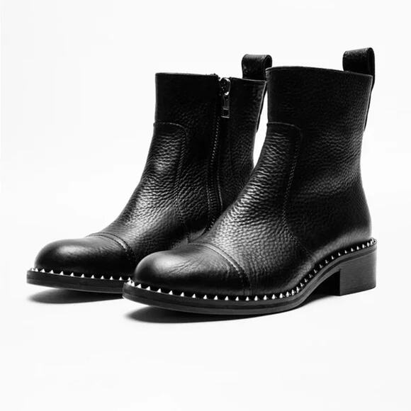 Zadig & Voltaire Women's Empress Clous Leather Low-Heel Booties size 38 - Picture 1 of 5